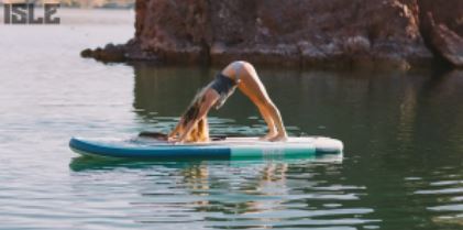 Posizioni di SUP Yoga - 10 pose che chiunque può fare posizioni di sup yoga cane verso il basso