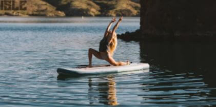 Posizioni di SUP Yoga - 10 pose che chiunque può fare posizioni di sup yoga affondo a mezzaluna