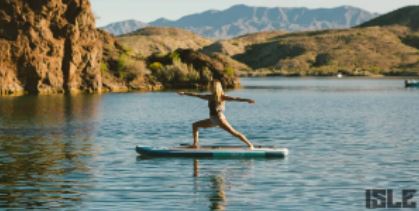 Posizioni di SUP Yoga - 10 pose che chiunque può fare posizioni di sup yoga guerriero 2