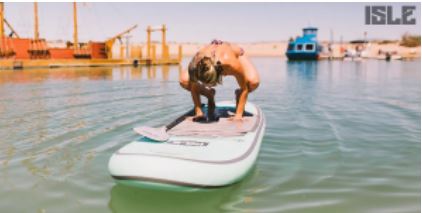 Posizioni di SUP Yoga - 10 pose che chiunque può fare posizioni di sup yoga posizione del corvoa
