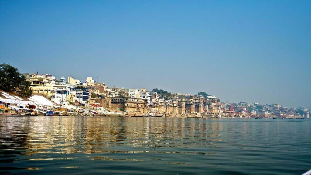 Luoghi spirituali dove ritrovare se stessi nel mondo Viaggio-spirituale-a-Varanasi-India