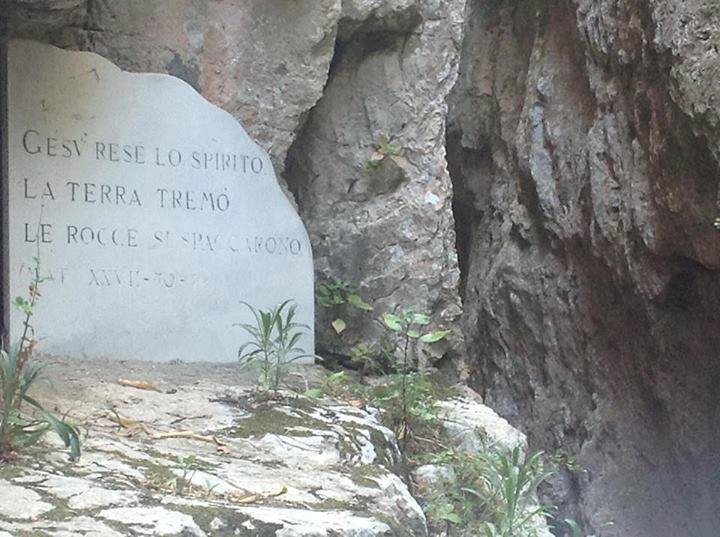 leggenda della Montagna Spaccata di Gaeta 1 1