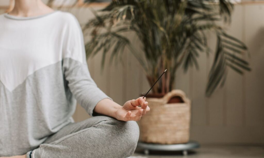 Meditazione 10 minuti: ecco tutti i benefici di fare meditazione per 10 minuti meditazione 10 minuti - comesmetteredipensare.it
