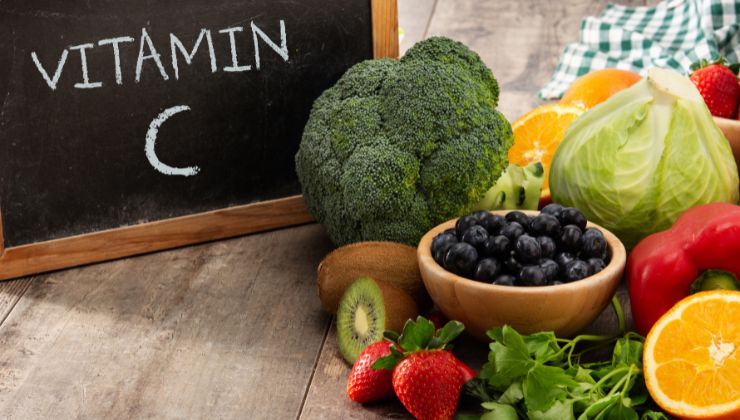 Benefici vitamina C e fonti naturali dove trovarla alimenti ricchi in vitamina C comesmetteredipensare.it