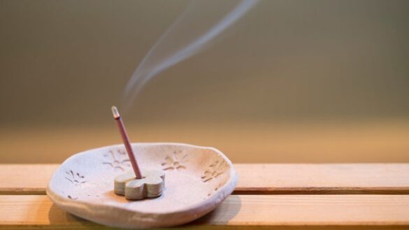 segreti dell'incenso giapponese comesmetteredipensare.it