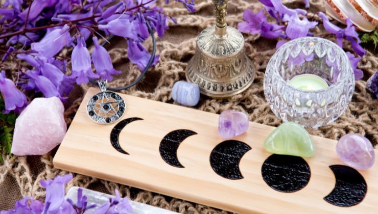 Luna del Castoro del 1° Novembre 2024: Luna della Strega e la connessione spirituale con Samhain luna della strega